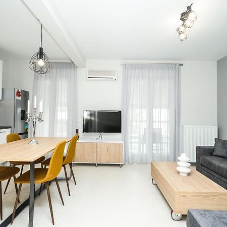Castle Of Beauty In Thessaloniki Apartment Exterior photo